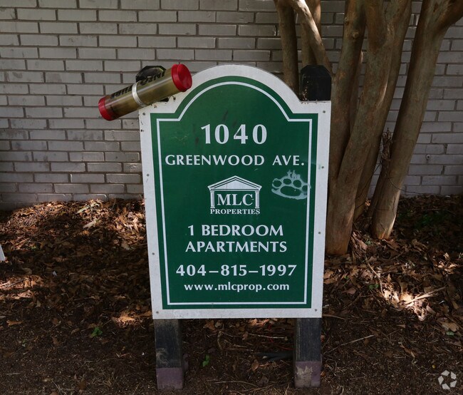 Foto del edificio - 1040 Greenwood Avenue