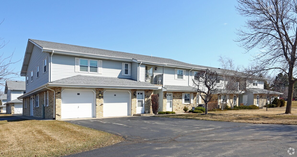 Primary Photo - 1041 Prairie Dr