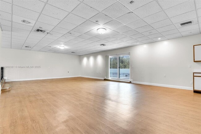Foto del edificio - 14820 Naranja Lakes Blvd