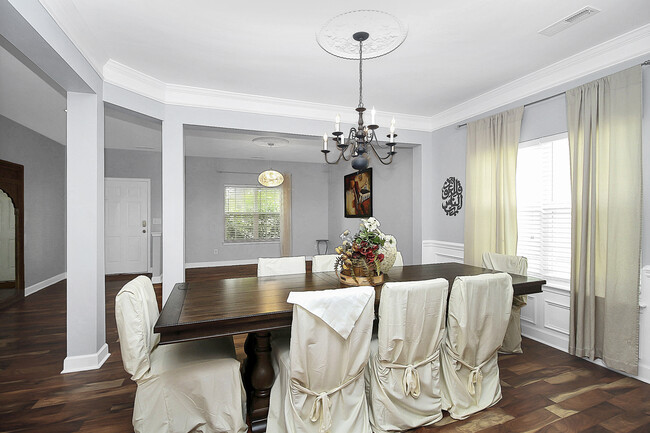 Building Photo - 5713 Falkirk Lane