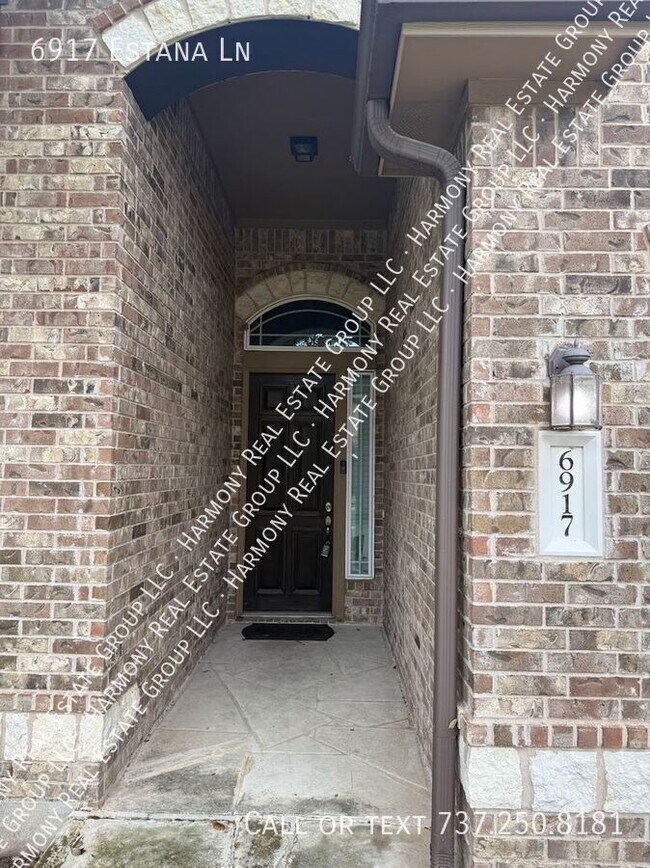 Foto del edificio - 6917 Estana Ln