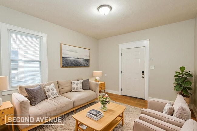 Building Photo - 459 S 41st St