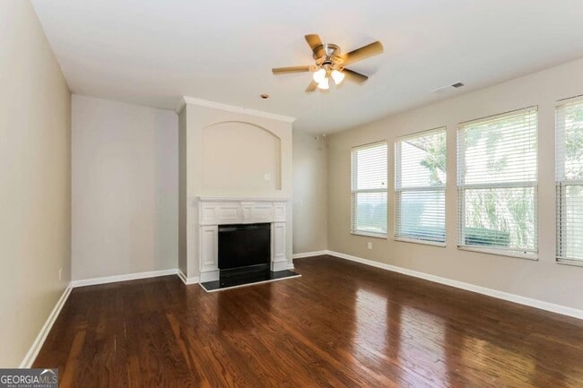 Building Photo - 5521 Village Trace