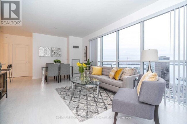 Photo du bâtiment - 1 The Esplanade