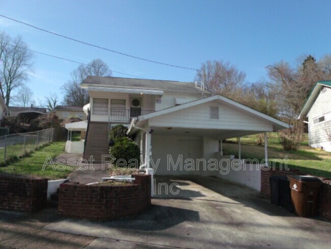 Foto del edificio - 102 Wainwright Rd