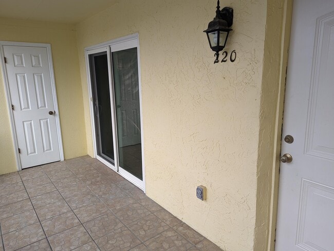 Foto del edificio - 3135 Shady Dell Ln