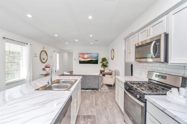 Foto del edificio - 24302 Springfield Valley Dr