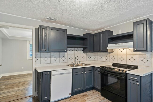 Foto del edificio - 1700 Northview Dr