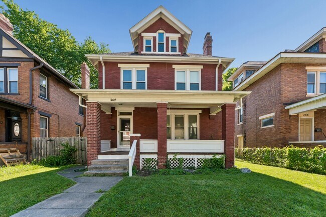 Building Photo - 382 Morrison Ave