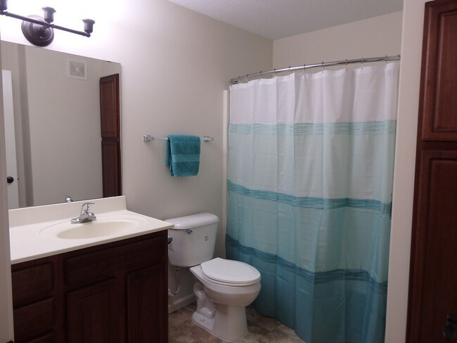 Foto del interior - Courtwood Village I