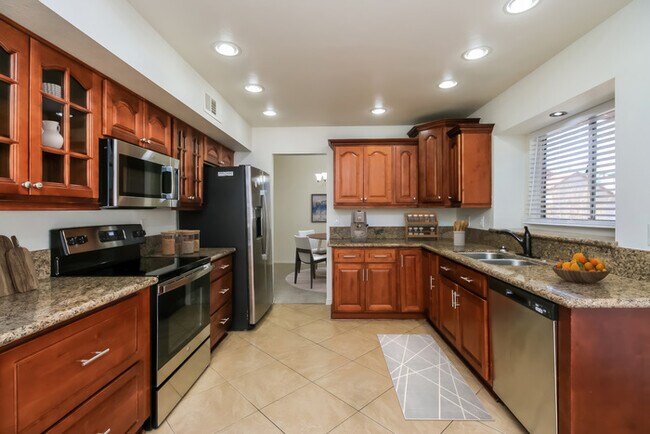 Foto del edificio - 5946 E Fairfield St