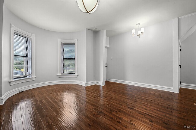 Building Photo - 4629 Washington Ave