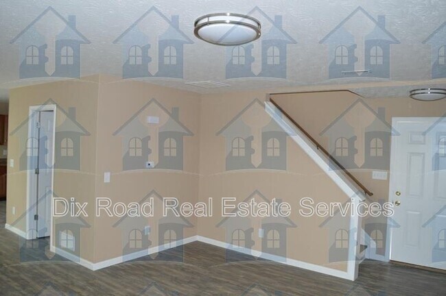 Building Photo - 2493 Deercove Ct.