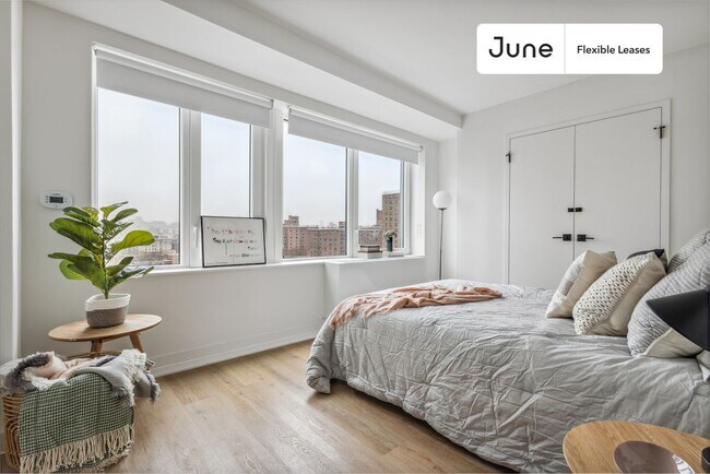 Foto del edificio - Absolutely ROOM at The Heritage House