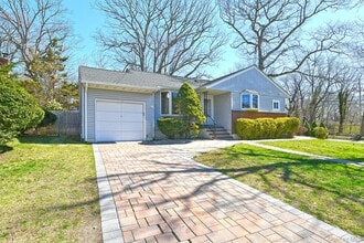 110 Dix Hills Rd