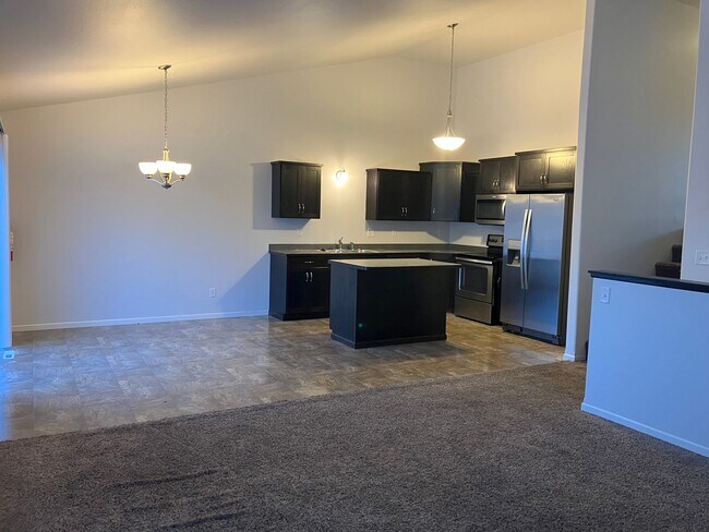 Foto del edificio - 3 Bed 3 Bath Twin Home