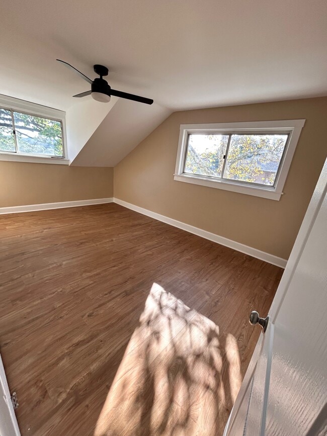 Building Photo - 415 Woodside Ave