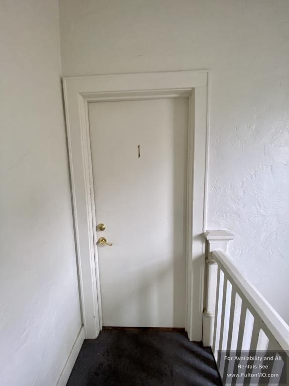 Building Photo - 603 Court Street Apartment 1