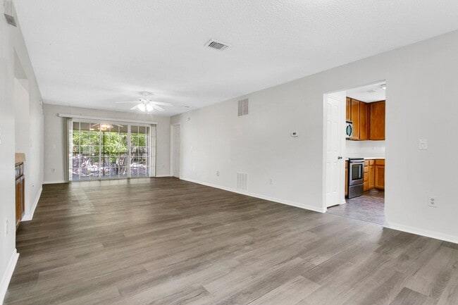 Foto del edificio - 1311 Clubside Dr