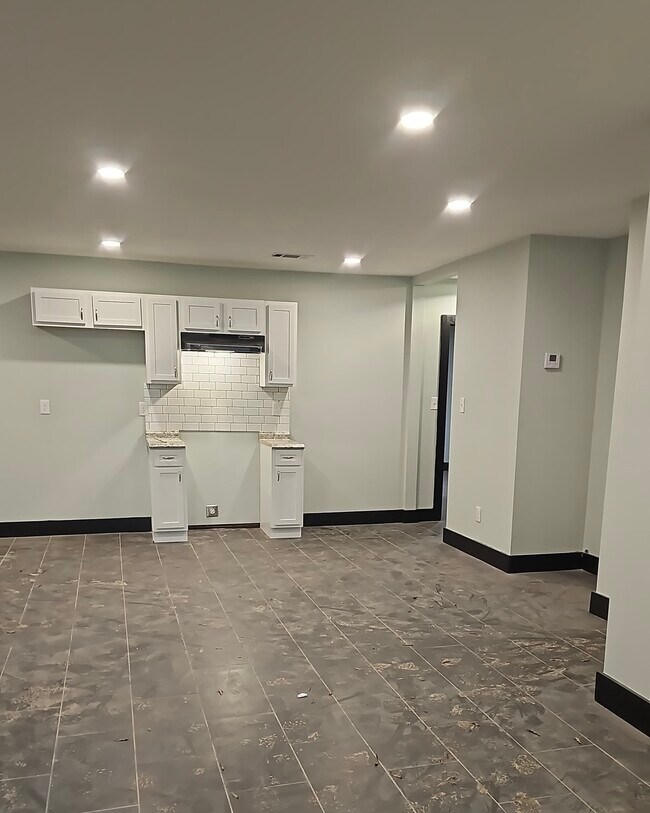 Foto del edificio - 1697 Baine Ave