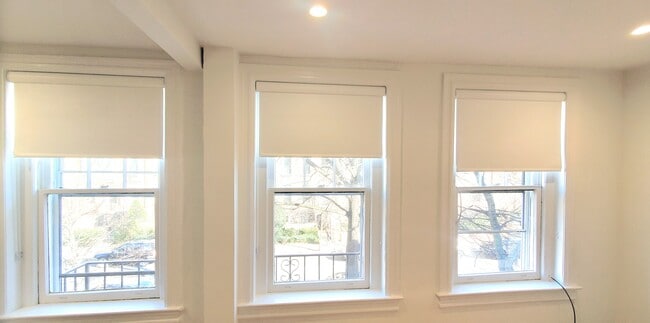 Building Photo - 2402 20th St NW