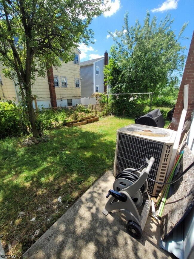 Building Photo - 23 Tremont Terrace