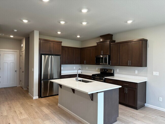 Foto del edificio - 3340 SE Farrow Ln
