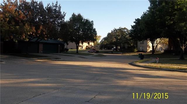 Foto del edificio - 121 Wildwood Ct