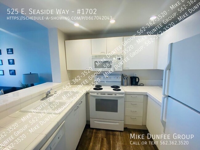 Building Photo - 525 E Seaside Way