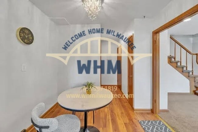 Foto del edificio - 8608 W Villard Ave