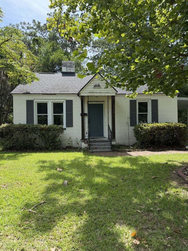 Building Photo - 114 Palm Ave
