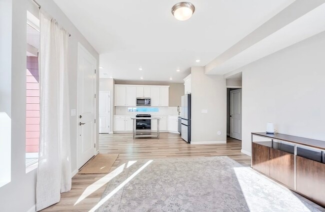 Building Photo - 11721 Gannet Wy