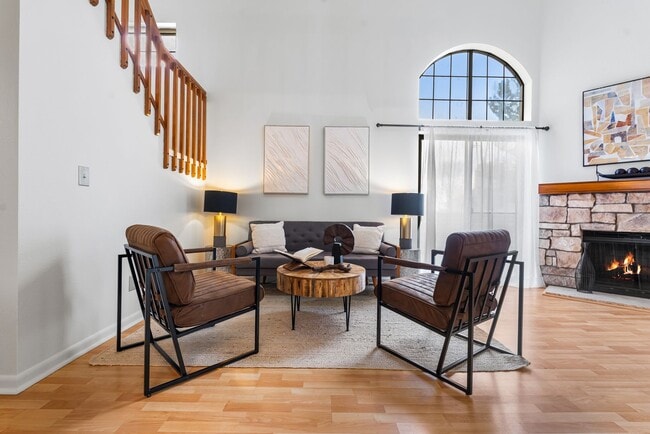 Building Photo - Bright and Spacious 2-Bedroom Condo + Loft...