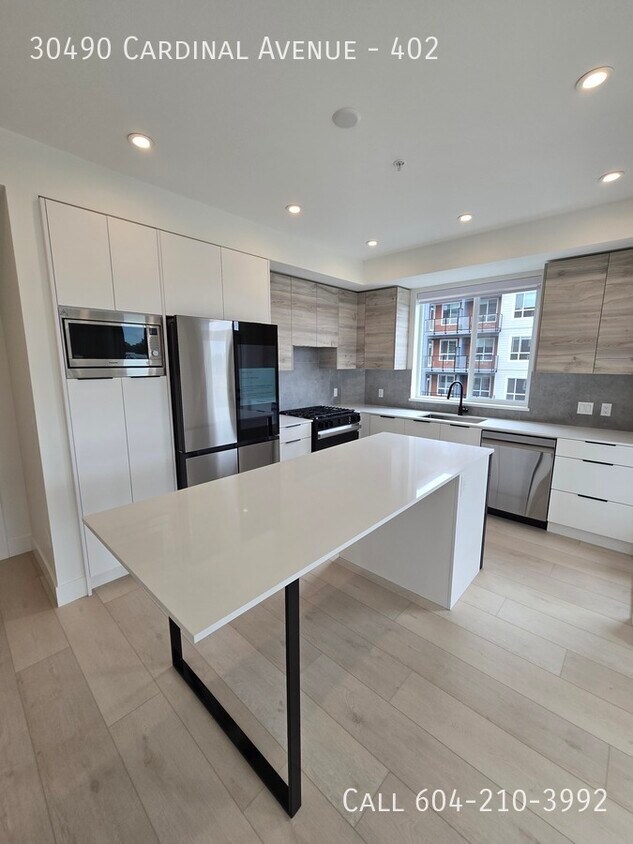 Photo principale - Brand New Condo With Two Parking