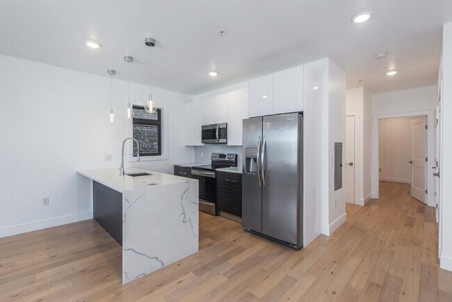 Foto del edificio - 7505 Park Ave