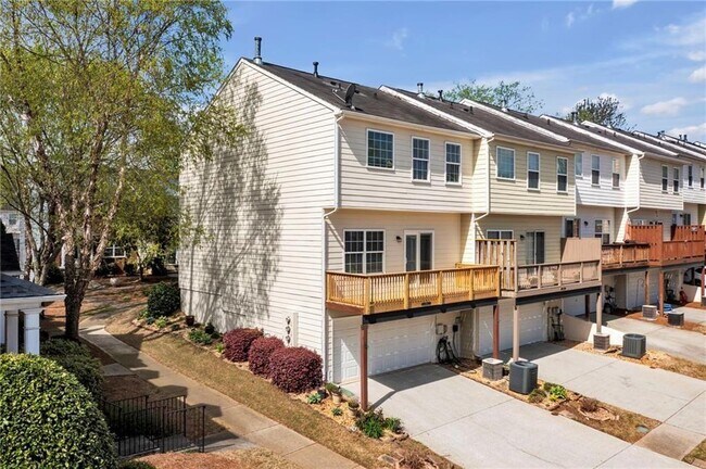 Foto del edificio - 614 Market Pl Ln