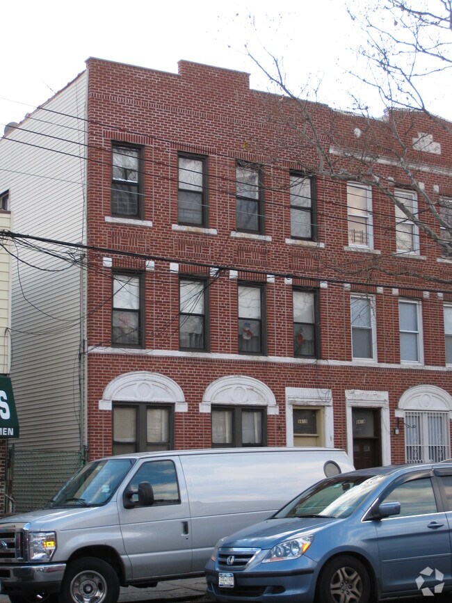 Foto del edificio - 8615 23rd Ave