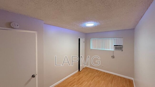 Building Photo - 8545-8549 Rose St.