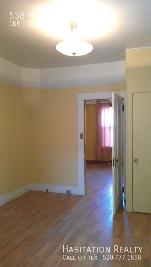 Building Photo - 538 N Ash Ave