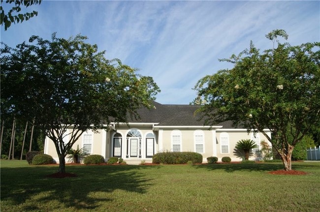 Building Photo - 276 Edge Water Dr