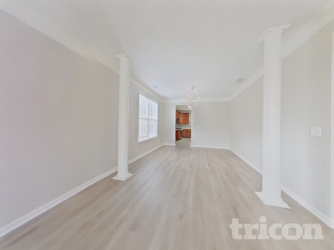 Building Photo - 482 Rutlidge Park Ln