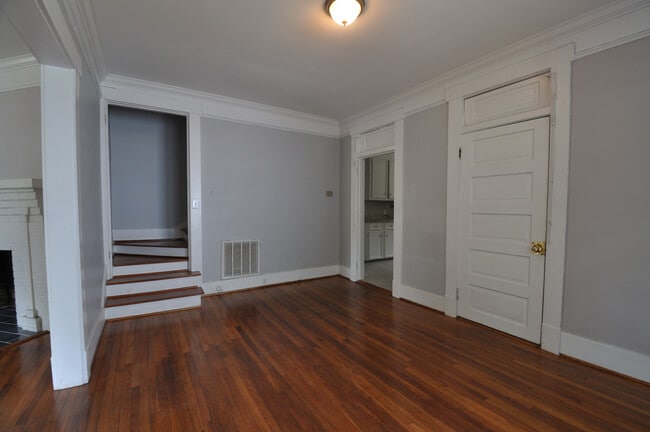 Building Photo - 1405 Maple St