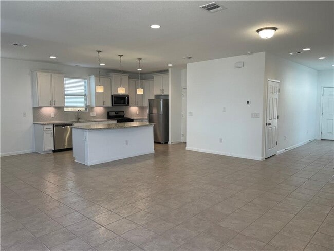 Building Photo - 173 Mayney Ln.