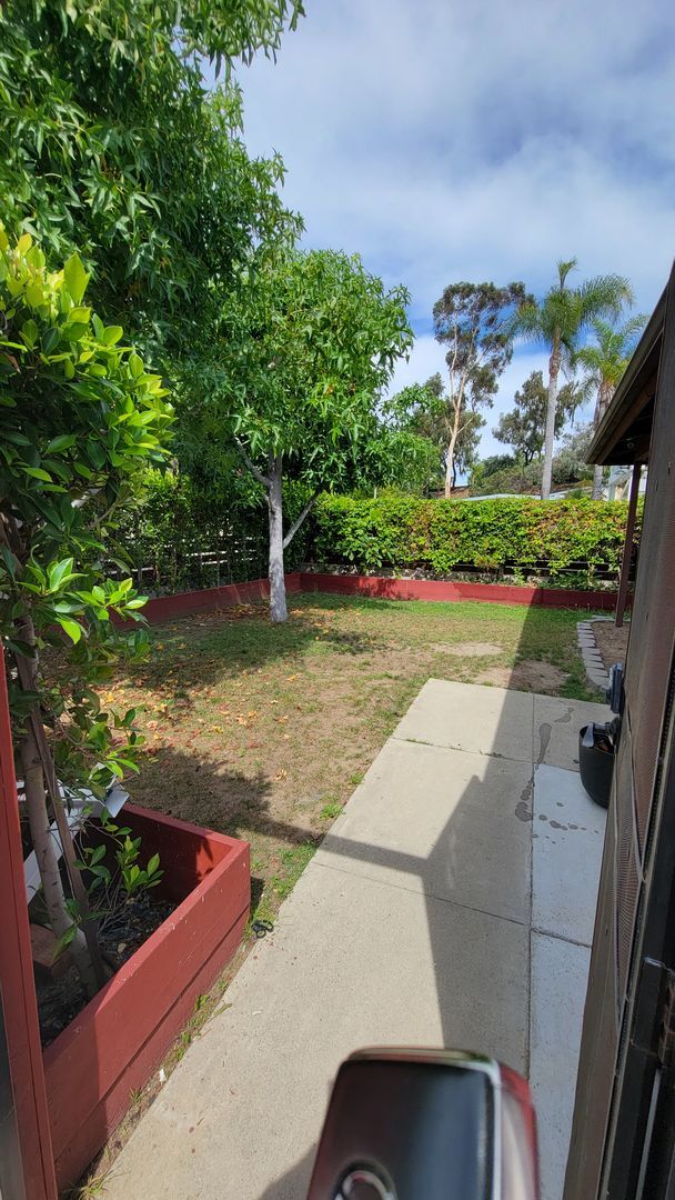 Foto del edificio - Encinitas - 4Bed/2 Bath - Close to schools and trails!