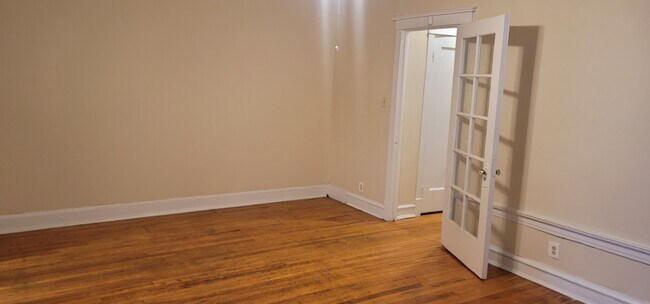 Foto del edificio - 7226 S Coles Ave