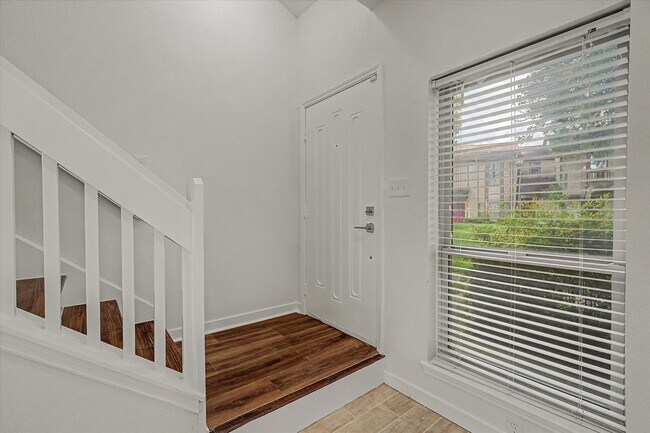 Foto del edificio - 12500 Brookglade Cir