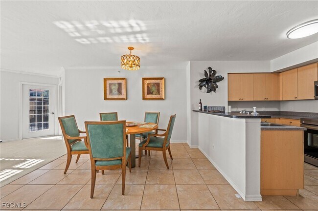 Foto del edificio - 8735 River Homes Lane