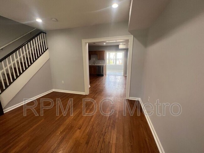 Foto del edificio - 533 24th St NE