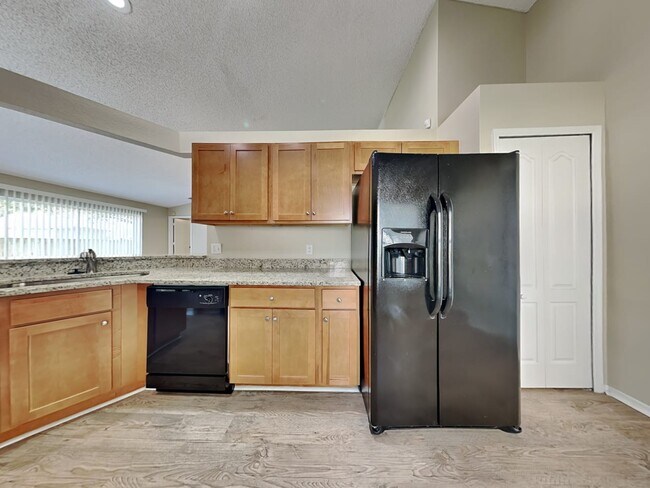 Building Photo - 26852 Carmen Pl