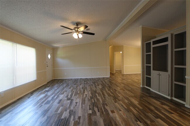Foto del edificio - 16446 N Emerson Cir